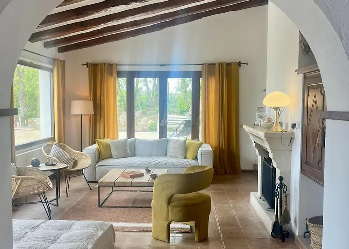 Mas Nou Costabravasi بيت للعطل *