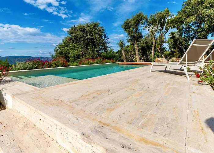 Mas Nou Costabravasi بلاتجا ذارو